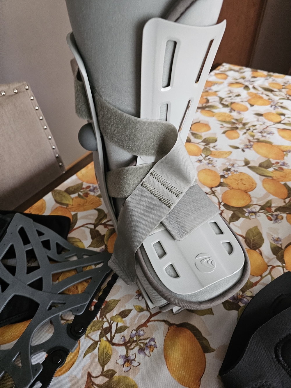 Light Gray Medical Walking Boot - Picture 2 of 7